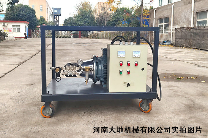 二手設備翻新除銹、除漆清洗機